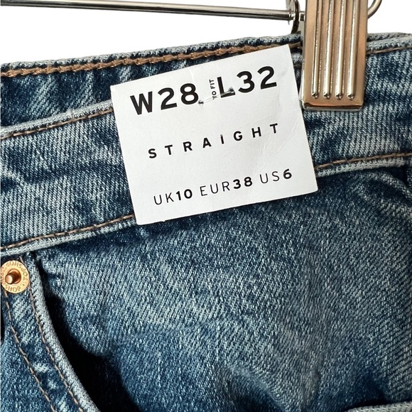 NWT TopShop Straight Med Wash High Waist Size 6 Jeans with Raw Hem - Picture 3 of 6